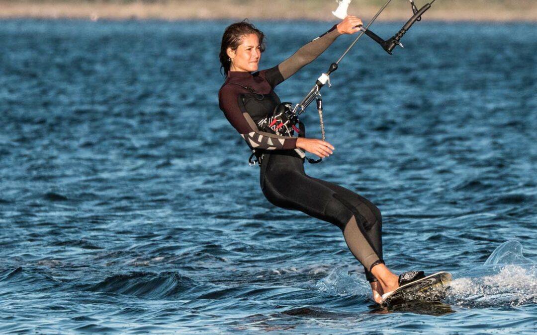 Fare kitesurf nel Sulcis-Iglesiente: un’avventura tra vento e onde