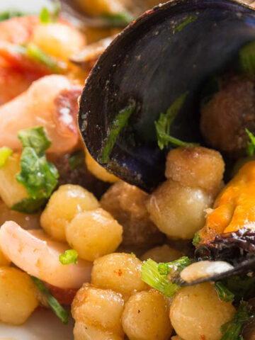 La cucina di mare nel Sulcis-Iglesiente: un viaggio gastronomico nel cuore del Mediterraneo