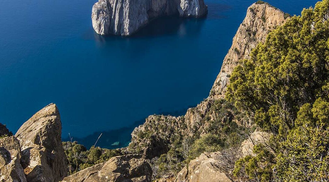 La magia del trekking e la meraviglia della speleologia nel Sulcis-Iglesiente: i luoghi da esplorare