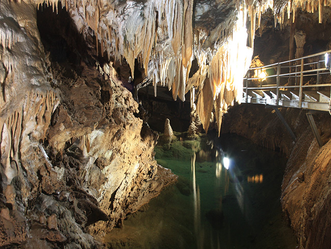 immagine dell'interno della Grotta di Su Mannau a Fluminimaggiore nel sud ovest Sardegna